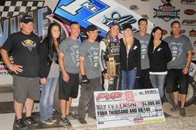 Kyle Larson Hustles into Knoxville Victory Lane