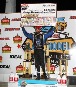 Jared Landers Thrills in First Knoxville Late Model Nationals Win!