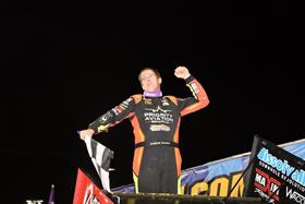 Jason Johnson Wins Feature and World Challenge Friday on FVP Night at the 57th Annual Knoxville Nationals Presented by Casey’s General Stores.