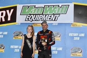 Kerry Madsen Wins the Beef; Brian Brown Cashes in $5,000 at Knoxville!