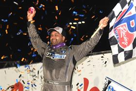 Donny Schatz Begins Knoxville Nationals Defense with Victory on Night #1!